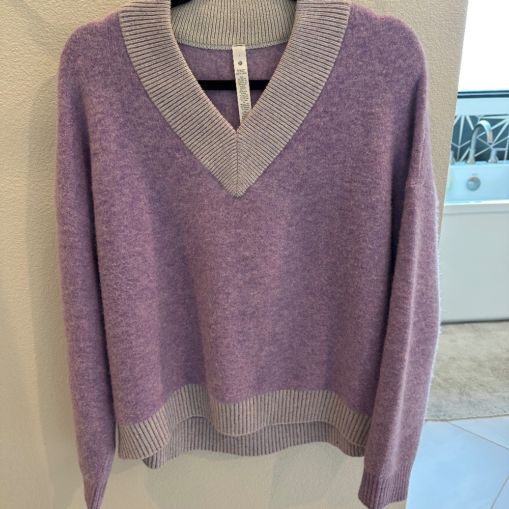 Lululemon Small Alpaca Wool-Blend V-Neck Purple Sweater.